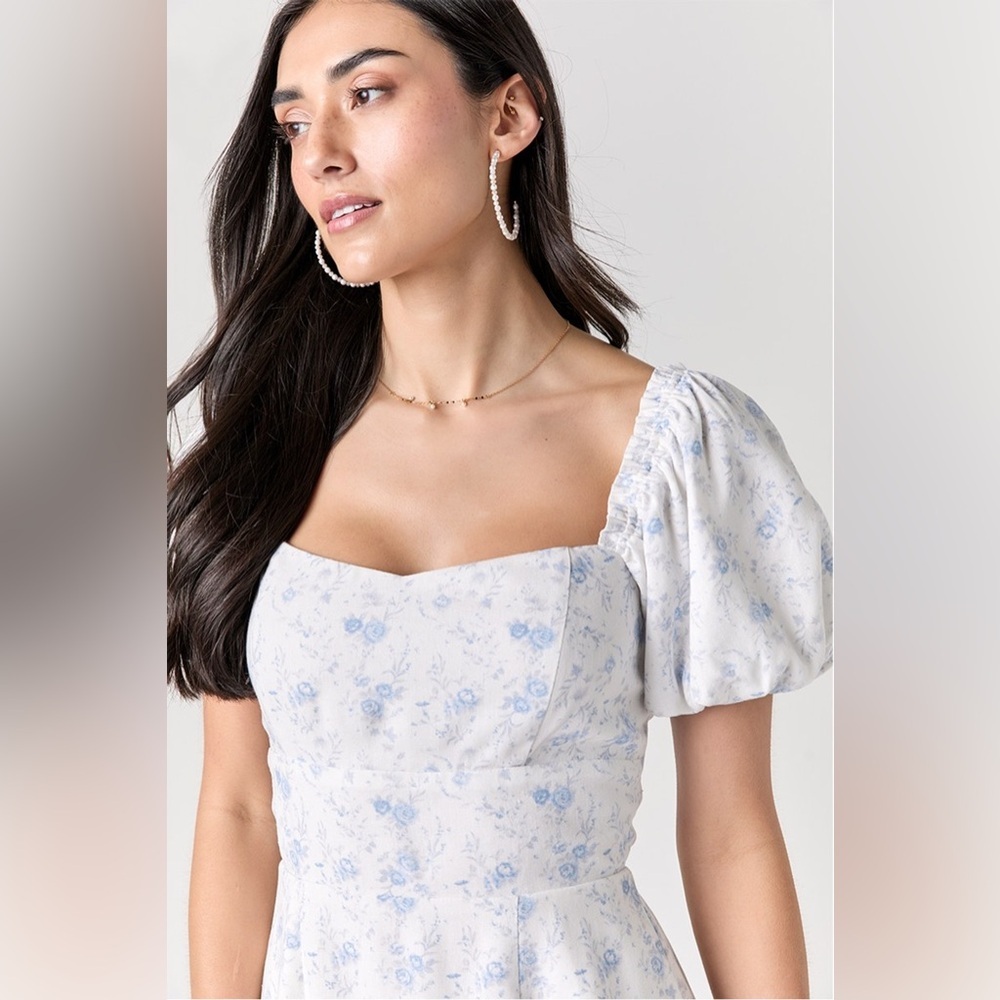 🍰 Francesca’s Blue Floral Puff Sleeve Mini Dress - Picture 3 of 11